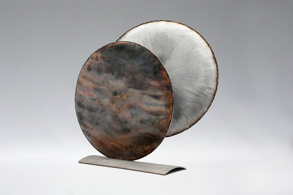 Acero Inoxidable, 58 x 60 x 21 cm.