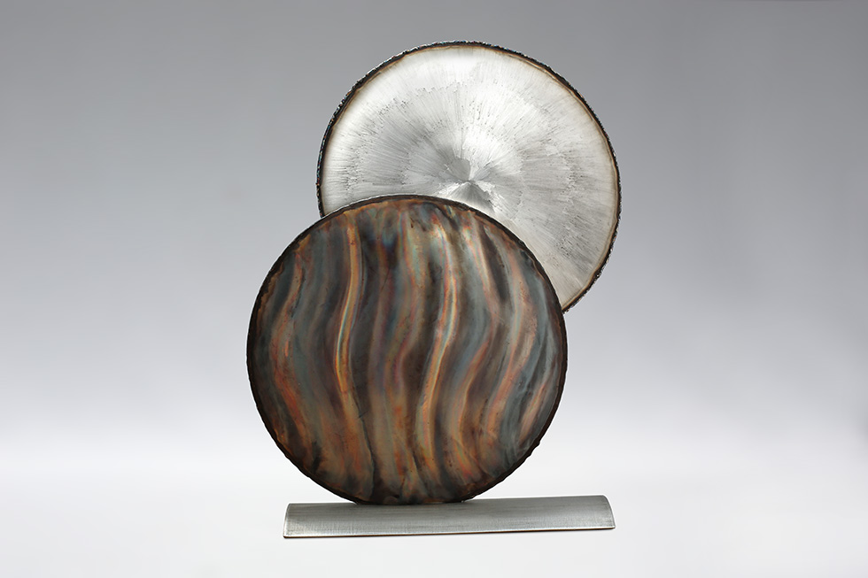 Acero Inoxidable, 58 x 60 x 21 cm.